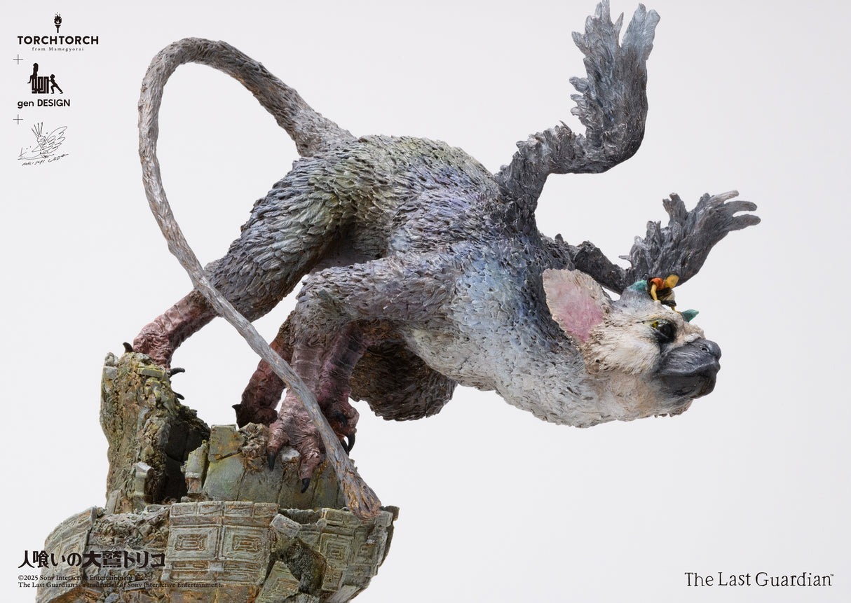 TORCH TORCH + GenDESIGN + Akishi Ueda/ The Last Guardian: Trico Art Statue