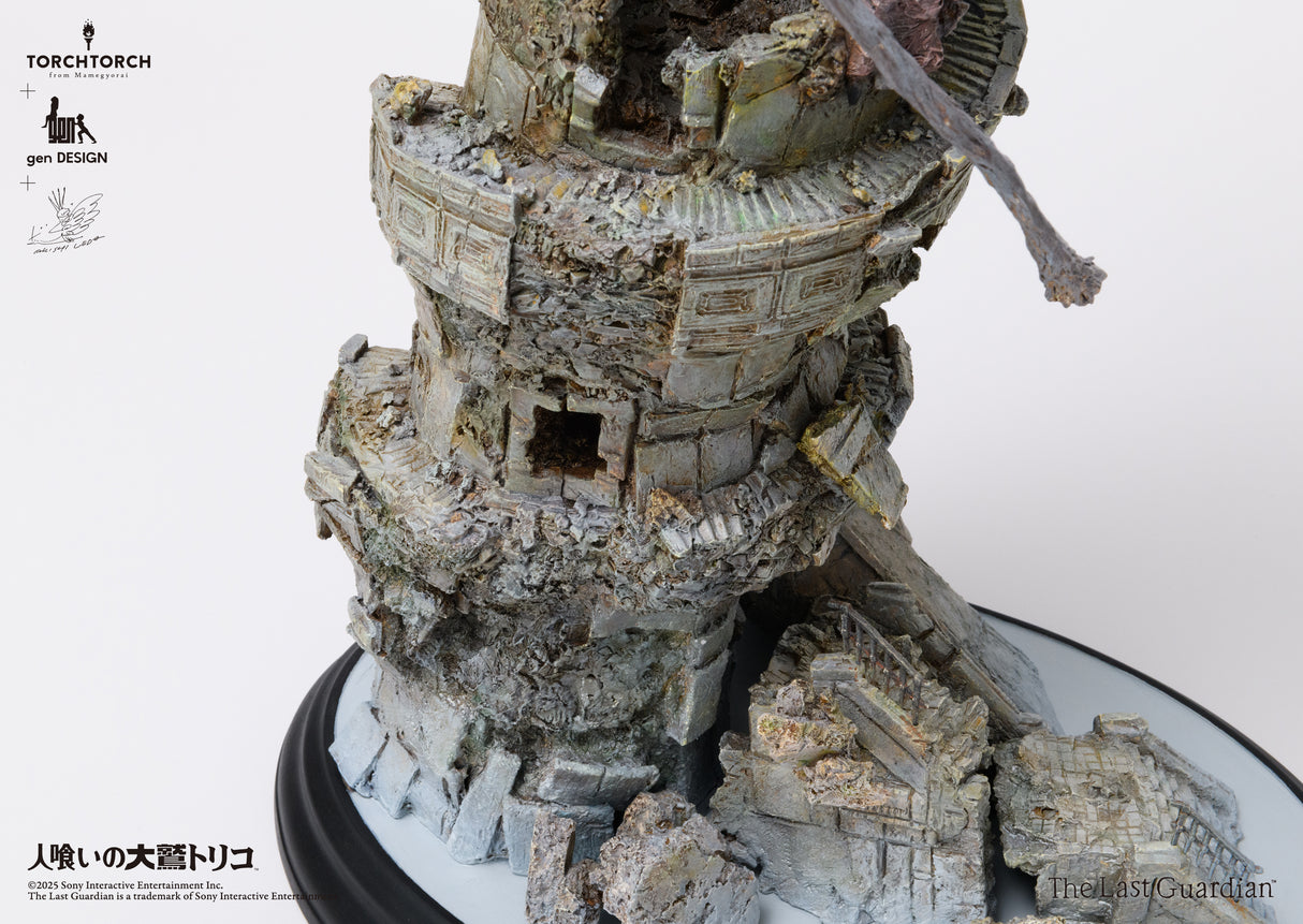 TORCH TORCH + GenDESIGN + Akishi Ueda/ The Last Guardian: Trico Art Statue