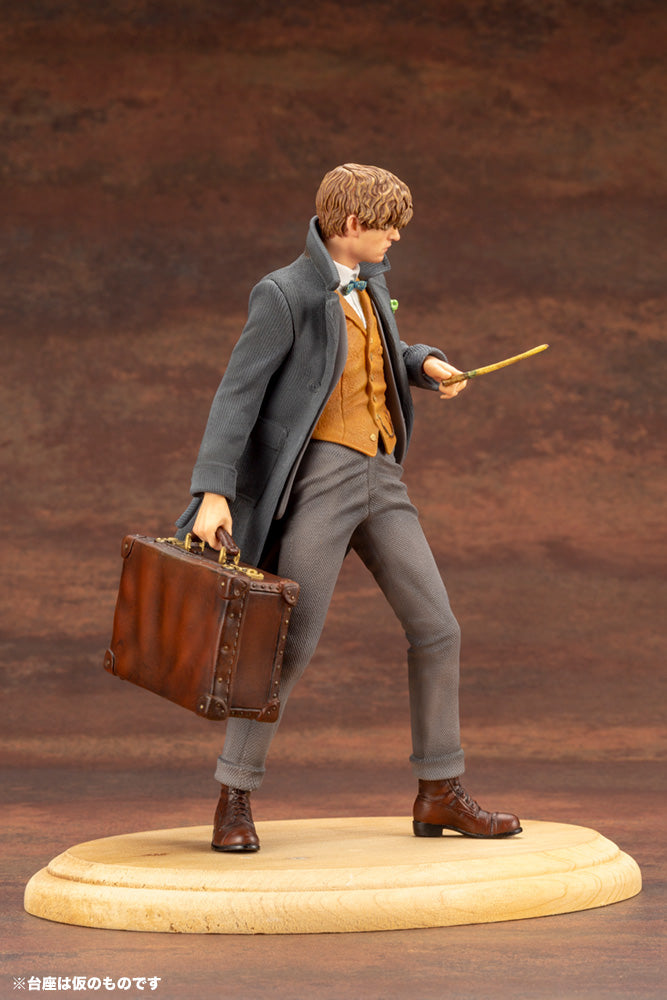 Newt Scamander ARTFX+ STATUE