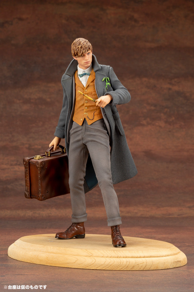 Newt Scamander ARTFX+ STATUE