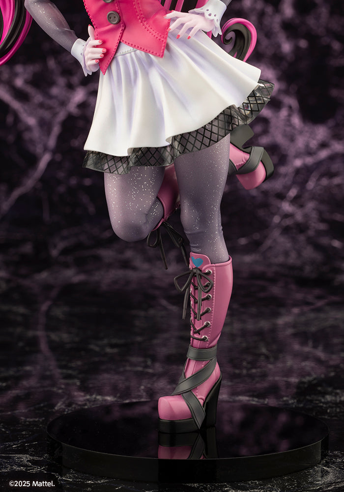 MONSTER HIGH™ Draculaura™ BISHOUJO STATUE